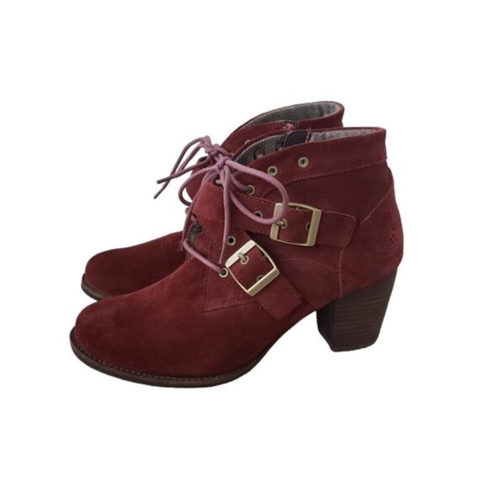 Caterpillar Briony Suede Waterproof Heeled Lace Up Ankle Booties Burgundy
